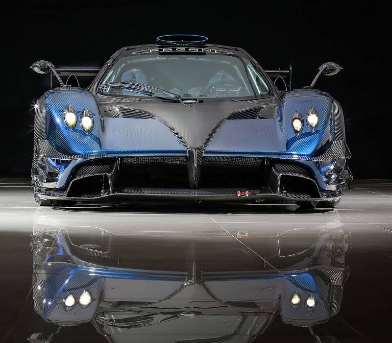 2014年式 パガーニ ゾンダ レボリューション|ビンゴスポーツ/希少車