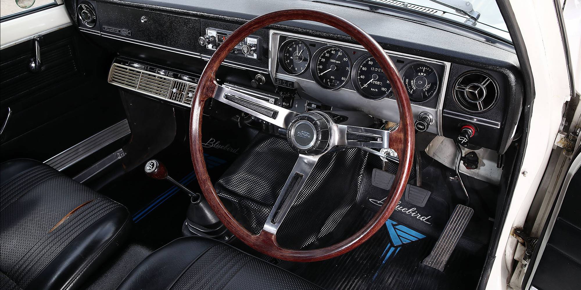1968年式 日産 ブルーバード 1600 Sss 510型 ビンゴスポーツ 希少車 絶版車 高級車の販売 買取
